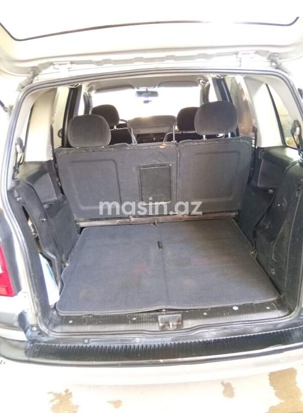 Opel Zafira - Image 10