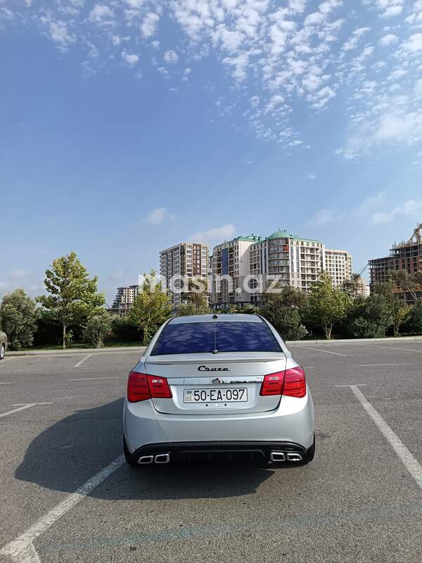 Chevrolet Cruze - Image 3