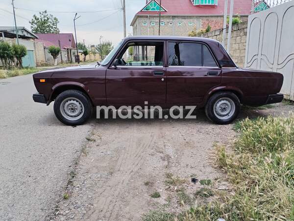 LADA (VAZ) 2107 - Image 5