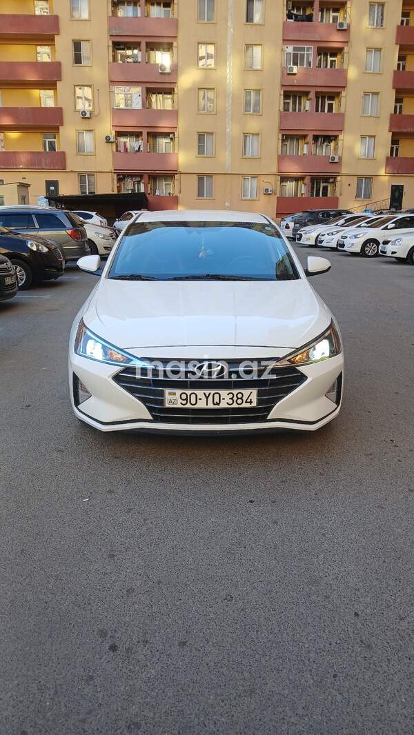 Hyundai Elantra - Image 6