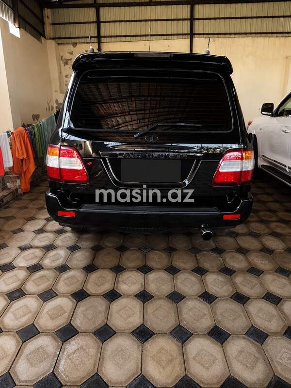 Toyota Land Cruiser - Image 3