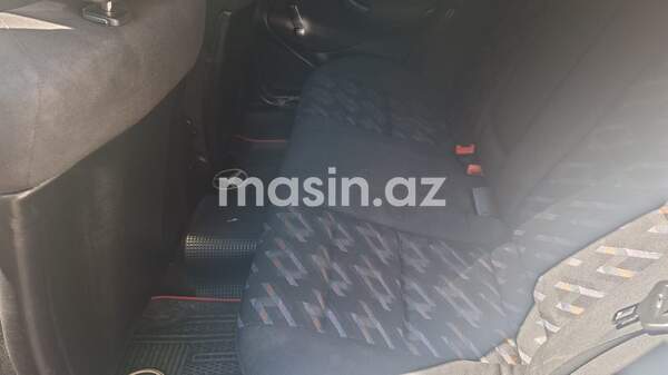 Mercedes C 180 - Image 4