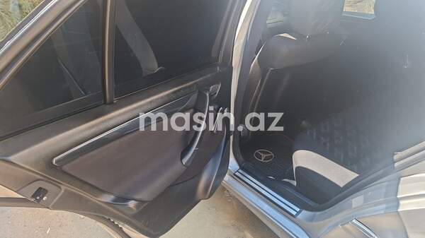 Mercedes C 180 - Image 5