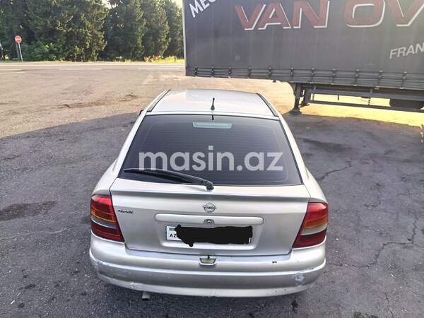 Opel Astra - Image 5