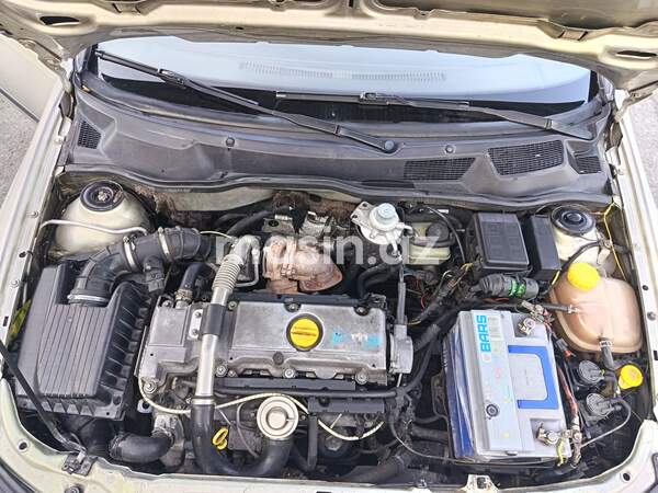 Opel Astra - Image 7