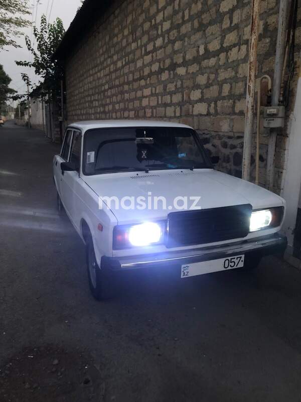 LADA (VAZ) 2107 - Image 2