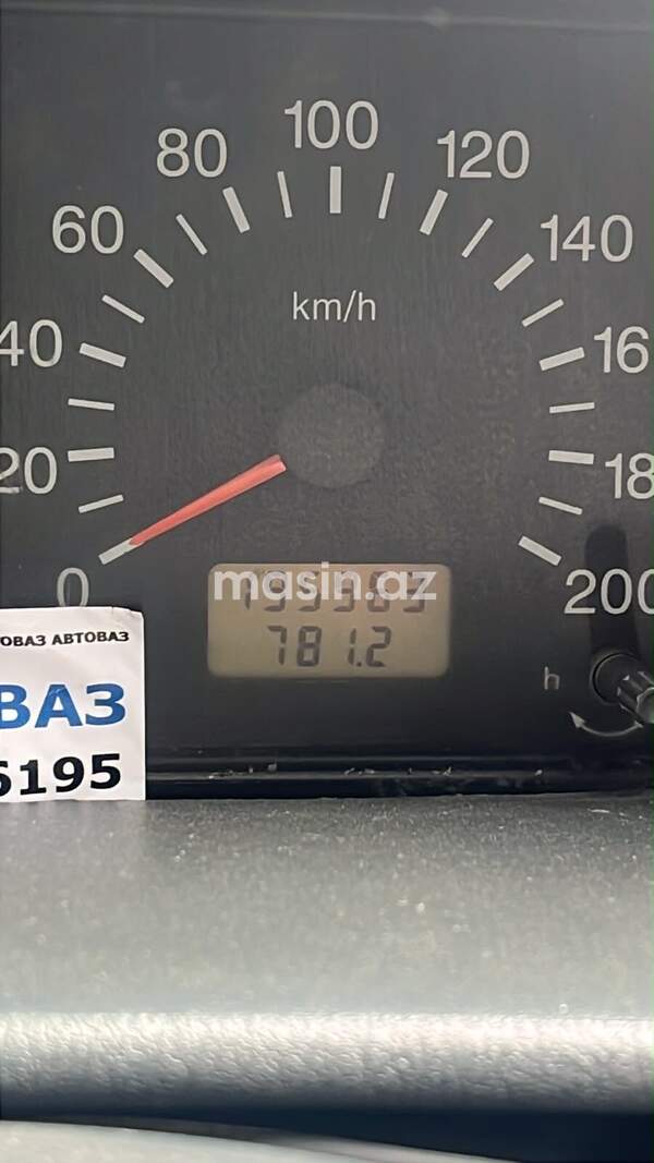 LADA (VAZ) 2114 - Image 8