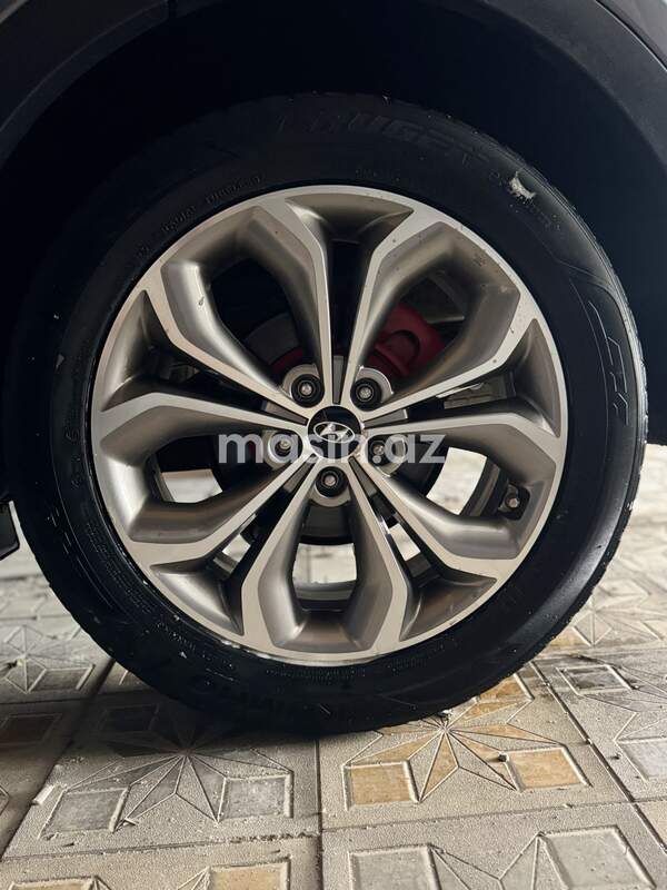 Hyundai Santa Fe - Image 3