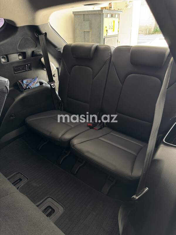 Hyundai Santa Fe - Image 8