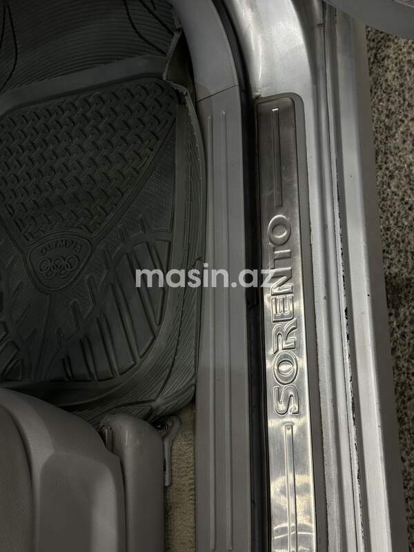 Kia Sorento - Image 6