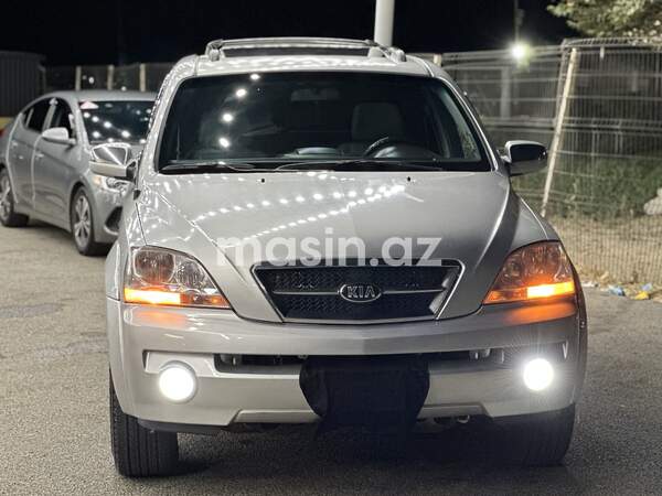 Kia Sorento - Image 8