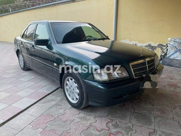 Mercedes C 200 - Image 3
