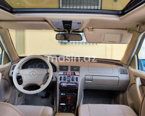 Mercedes C 200 - Image 6