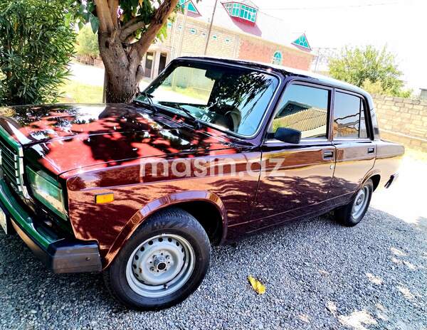 LADA (VAZ) 2107 - Image 2