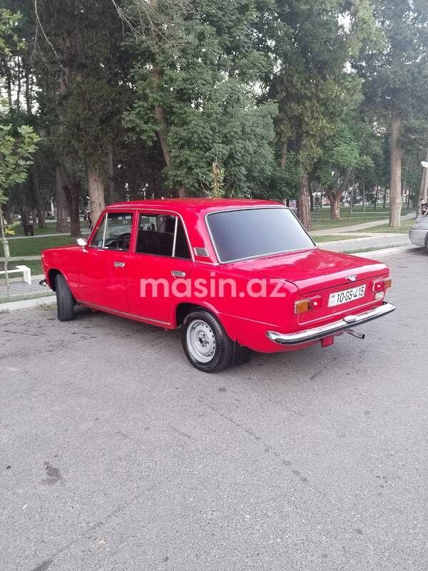 LADA (VAZ) 21011 - Image 3