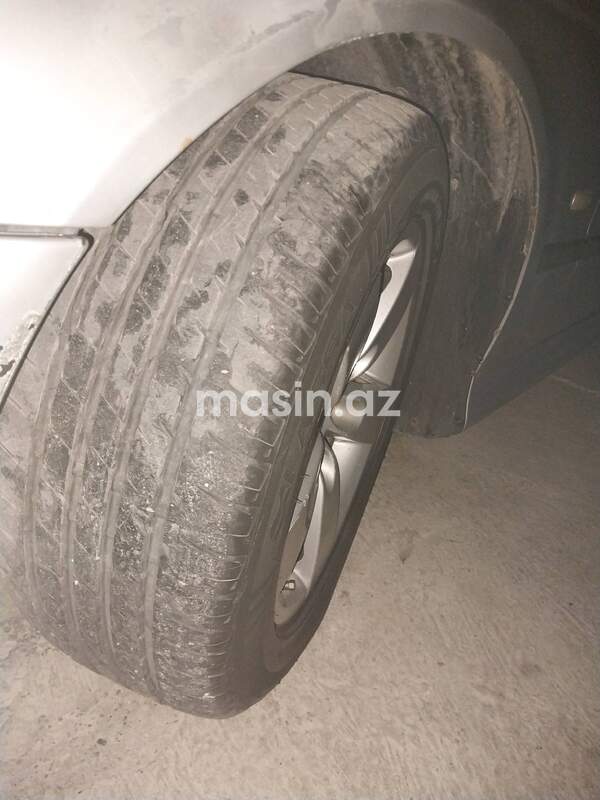 BMW 523 - Image 7