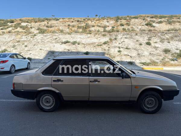 LADA (VAZ) 21099 - Image 2