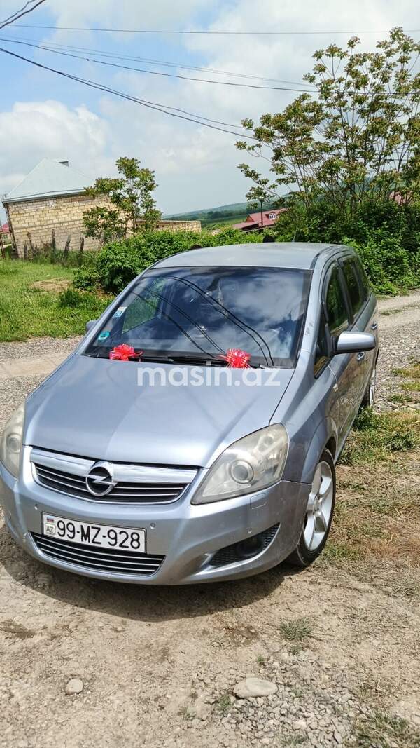 Opel Zafira - Image 2