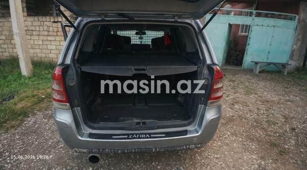 Opel Zafira - Image 4