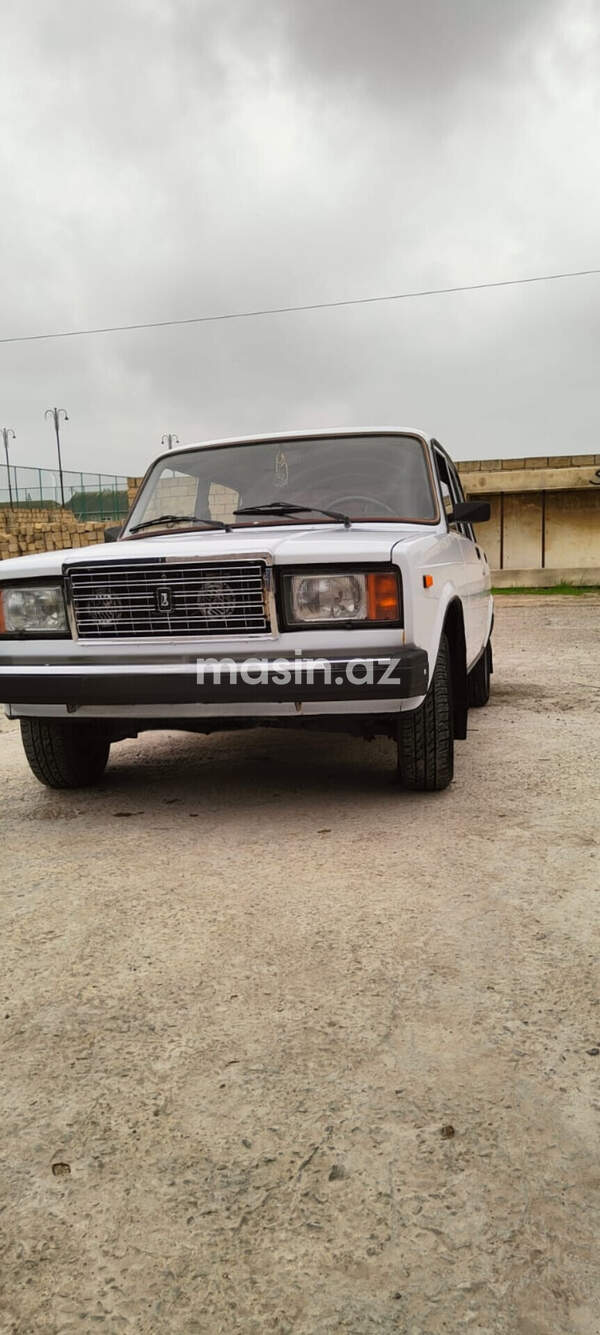 LADA (VAZ) 2107