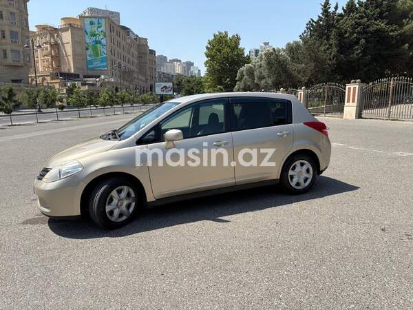 Nissan Tiida - Image 4