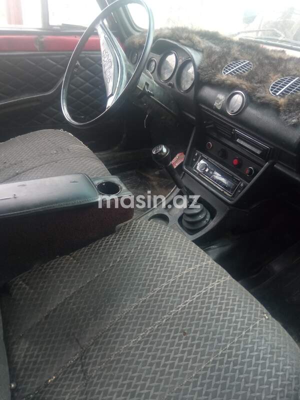 Land Rover Defender - Image 4
