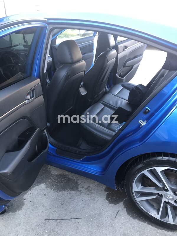Hyundai Elantra - Image 3