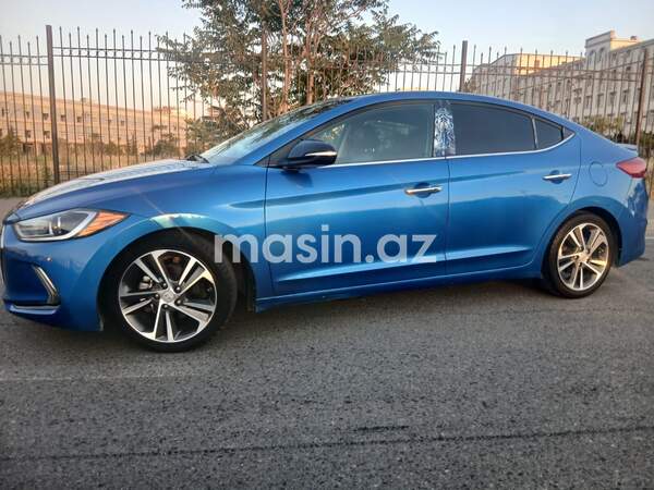 Hyundai Elantra - Image 8