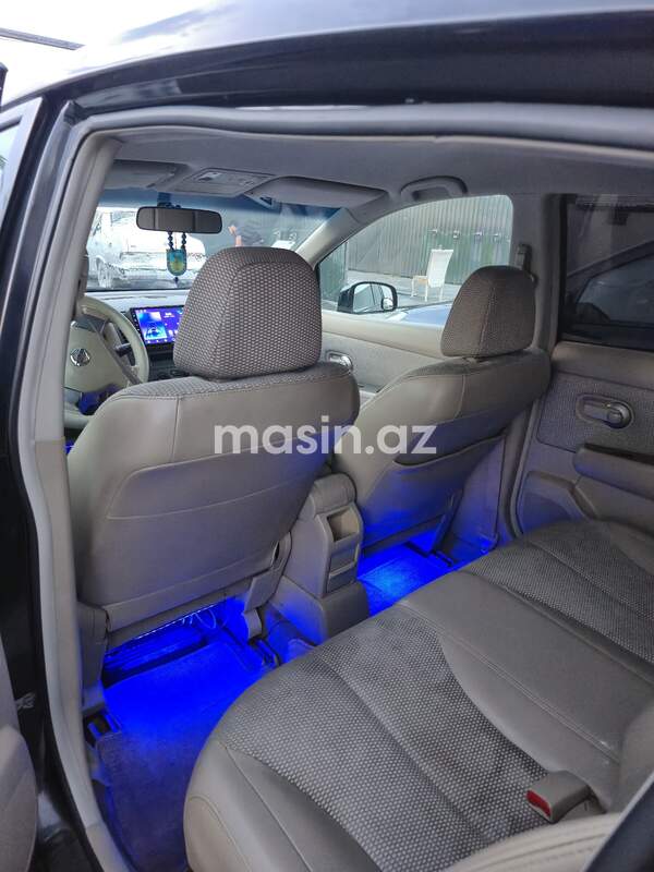Nissan Tiida - Image 7