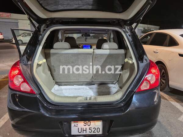 Nissan Tiida - Image 9