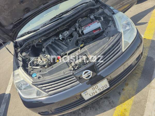 Nissan Tiida - Image 10