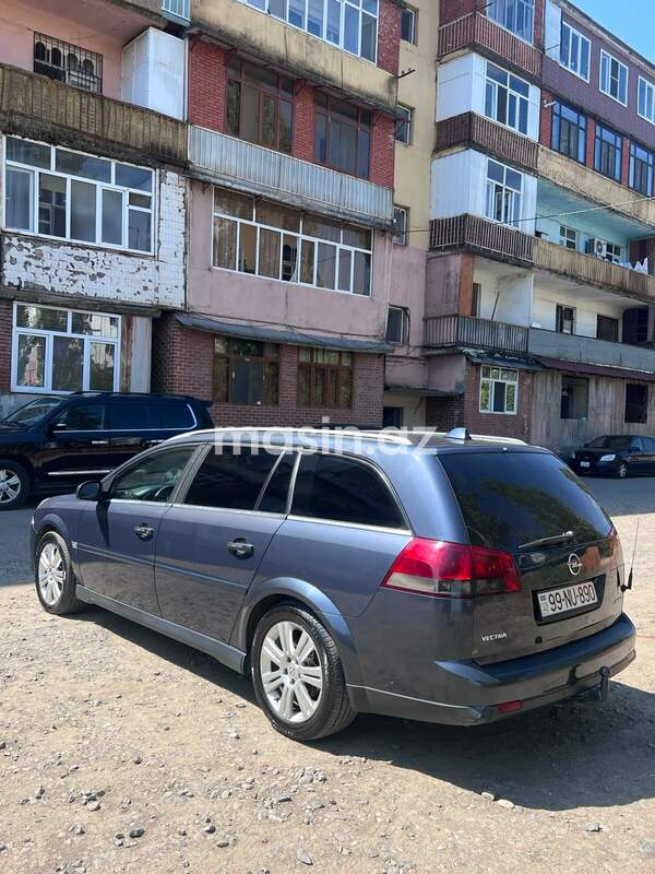 Opel Vectra - Image 4