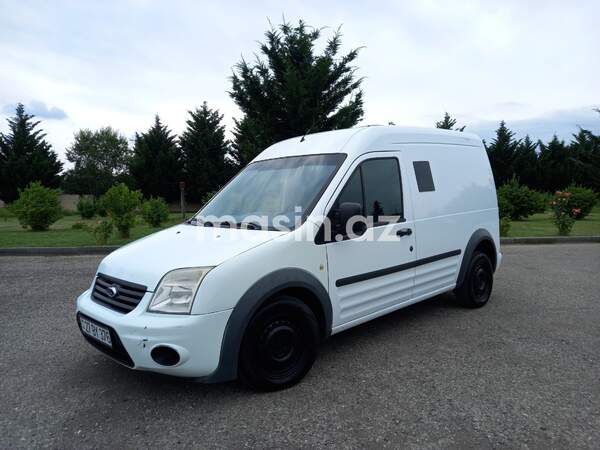 Ford Transit Connect - Image 2
