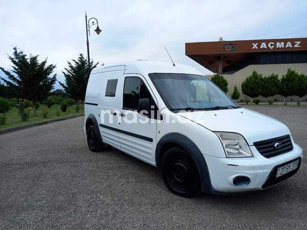 Ford Transit Connect - Image 3
