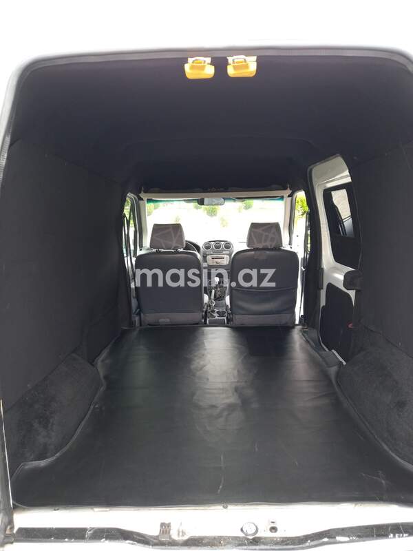 Ford Transit Connect - Image 5