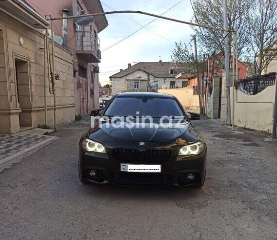 BMW 528