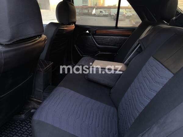 Mercedes E 250 - Image 6