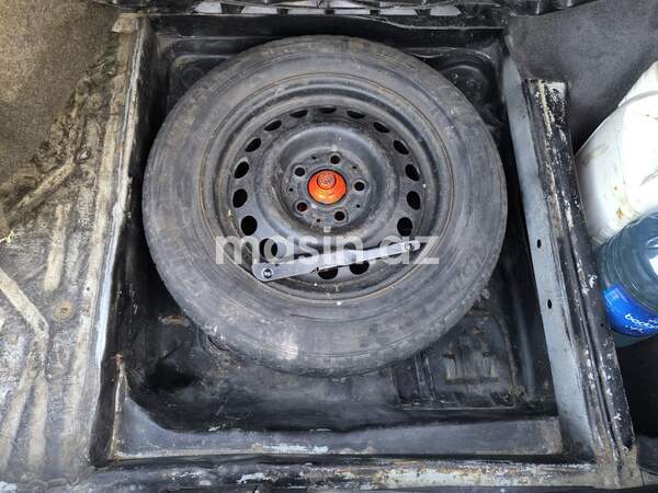 Mercedes E 250 - Image 7