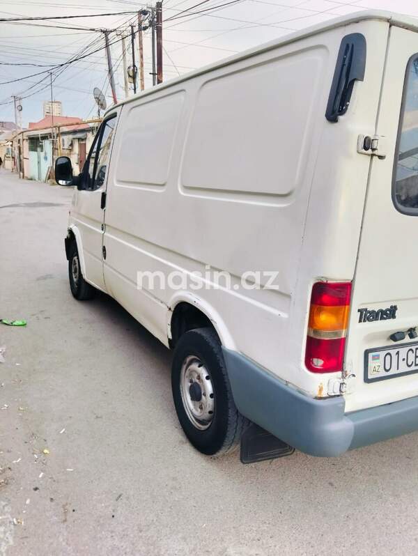 Ford Transit - Image 3