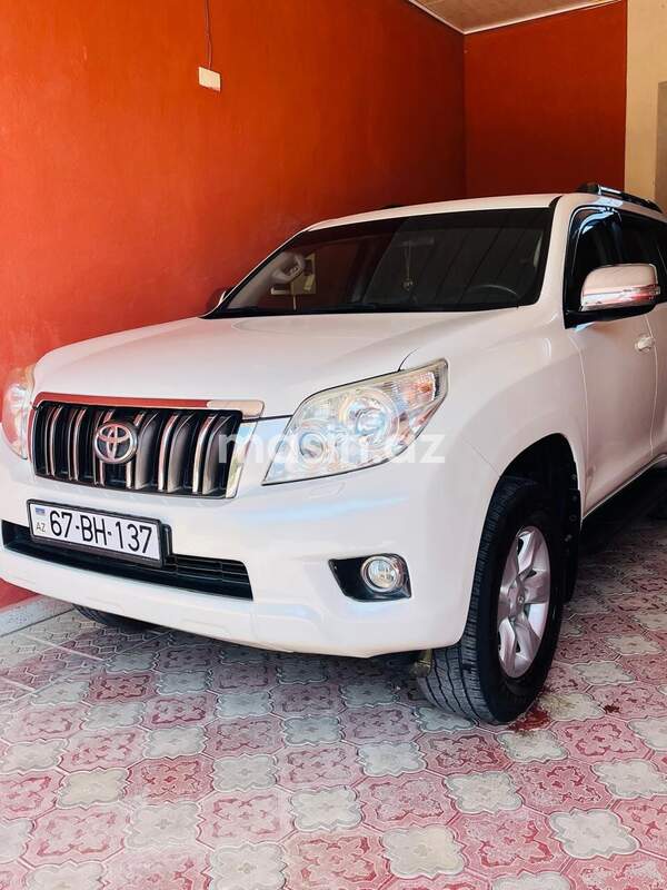Toyota Land Cruiser Prado - Image 2