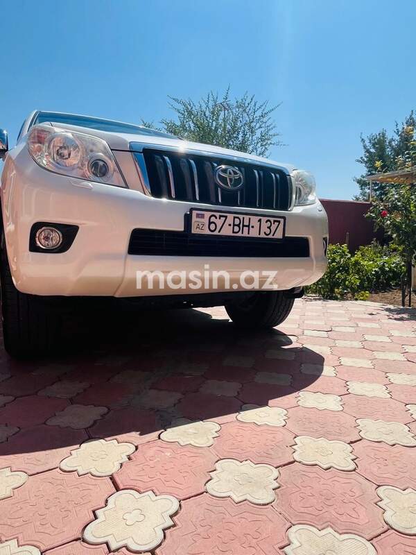 Toyota Land Cruiser Prado - Image 6