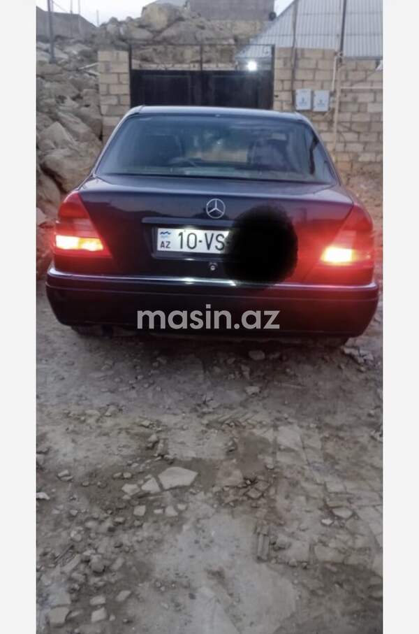 Mercedes C 180 - Image 2