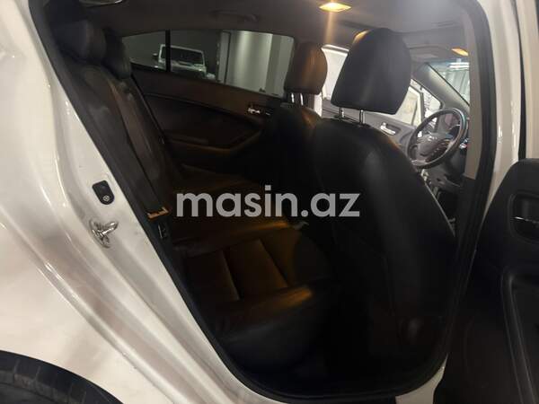 Kia K3 - Image 7