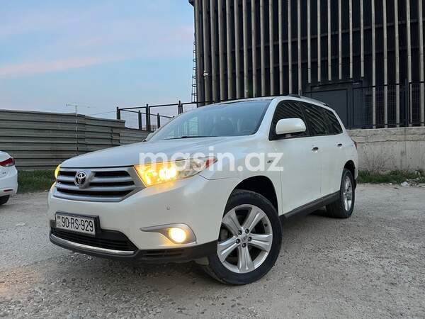Toyota Highlander - Image 2