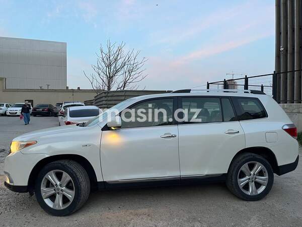 Toyota Highlander - Image 3