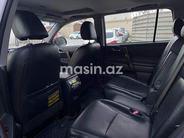 Toyota Highlander - Image 6