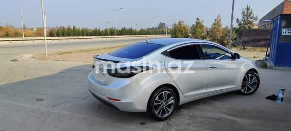 Hyundai Avante - Image 6