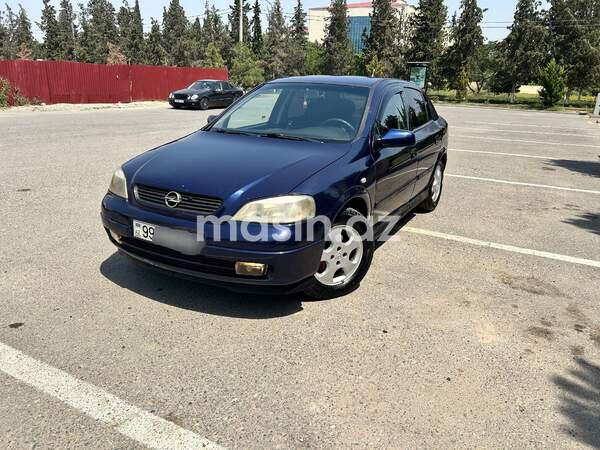 Opel Astra - Image 2