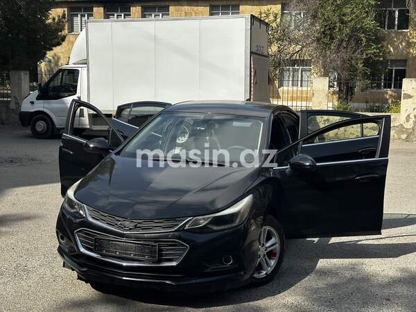 Chevrolet Cruze - Image 5