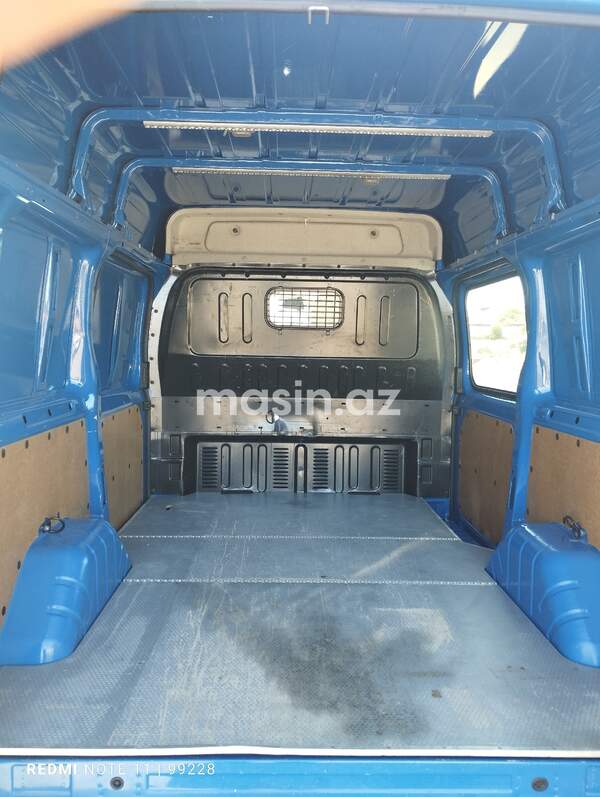 Ford Transit - Image 4